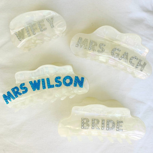 Personalized hair clip - Bride hair claw - personalized gift - hair accessories - birthday gift - bridesmaid gift - bachelorette party